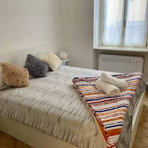 Apartment Santa Sofia, Milan