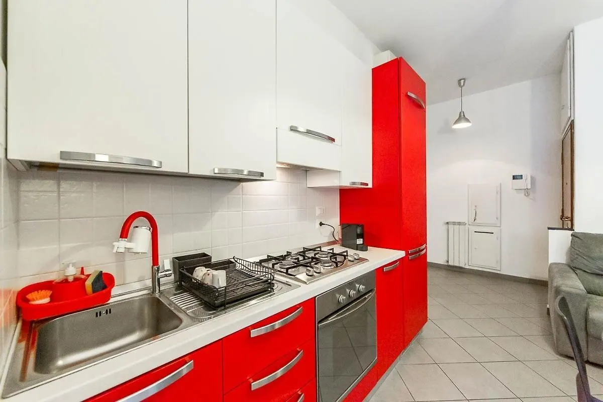 Central Navigli Near Metro & Wifi Μιλάνο 0*,  Ιταλία