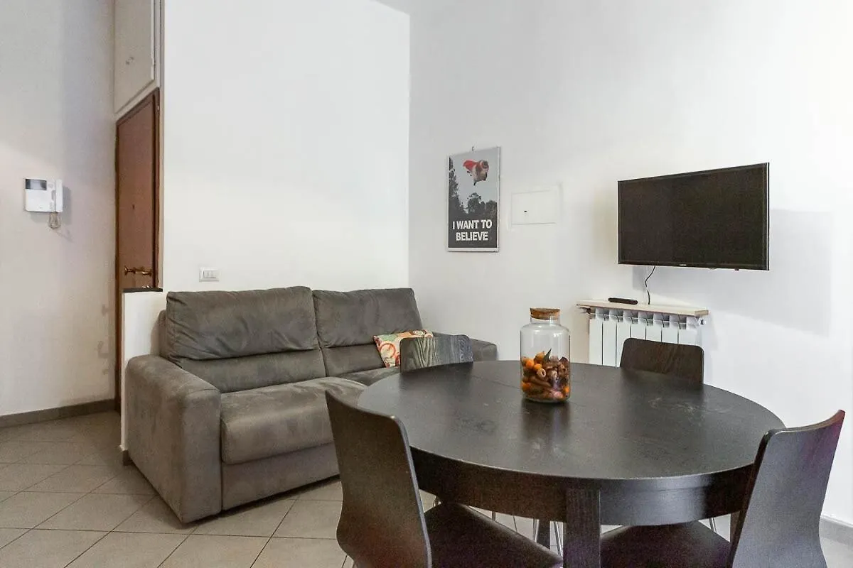 Central Navigli Near Metro & Wifi Milan Italy