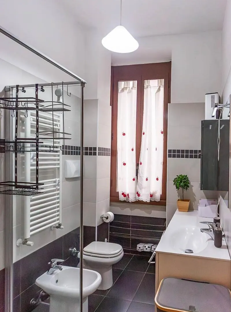 Central Navigli Near Metro & Wifi Milan Apartment