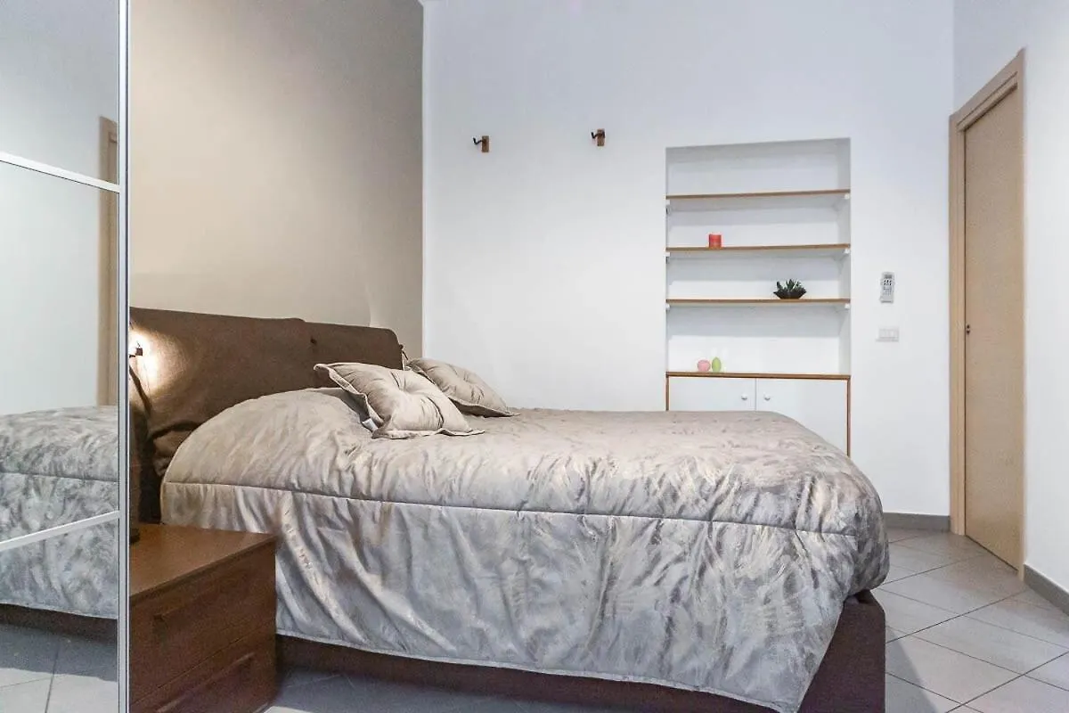 Apartment Central Navigli Near Metro & Wifi Milan Italy